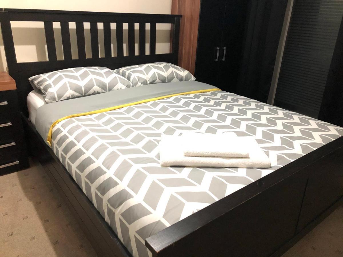 The Guest House Luton  Ngoại thất bức ảnh